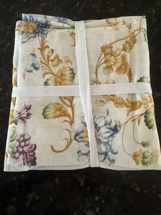 Williams Sonoma Bridgerton Apron NWT! - Picture 3 of 4